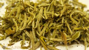 Biała Herbata: jak poprawnie parzyć białą herbatę, właściwości (2/2)