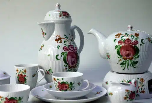 Wschodniofryzyjski serwis herbaciany / źródło: Wikipedia