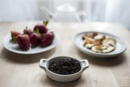 Jak dodać herbacie smaku? Aromatyzowanie herbaty