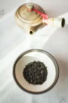 Czarna herbata Gunpowder black, parzenie herbaty i liście