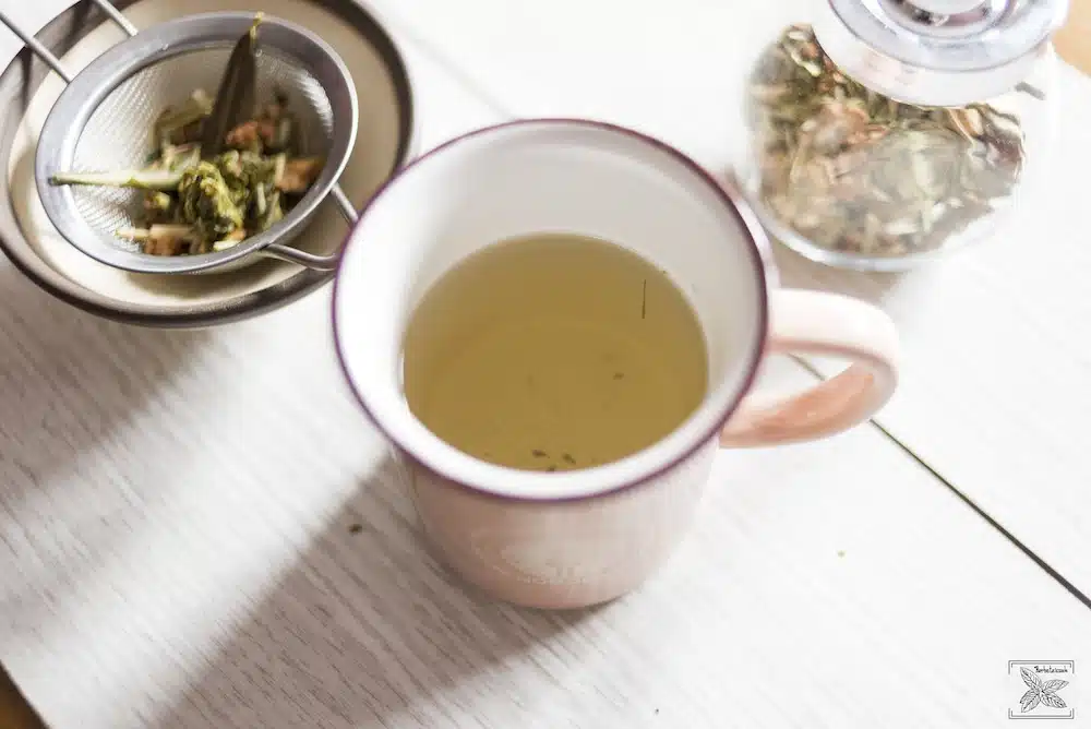 Herbata oliwna Olive Tea Organic: przygotowana herbata (napar)