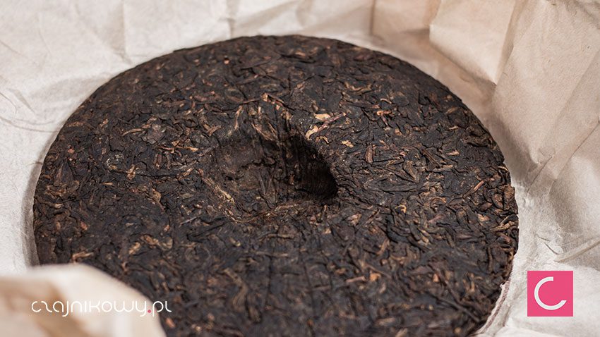 Herbata czerwona pu-erh Black Wiosna 2012 357g
