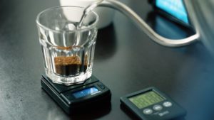 5 kroków, jak zrobić dobrą kawę w domu