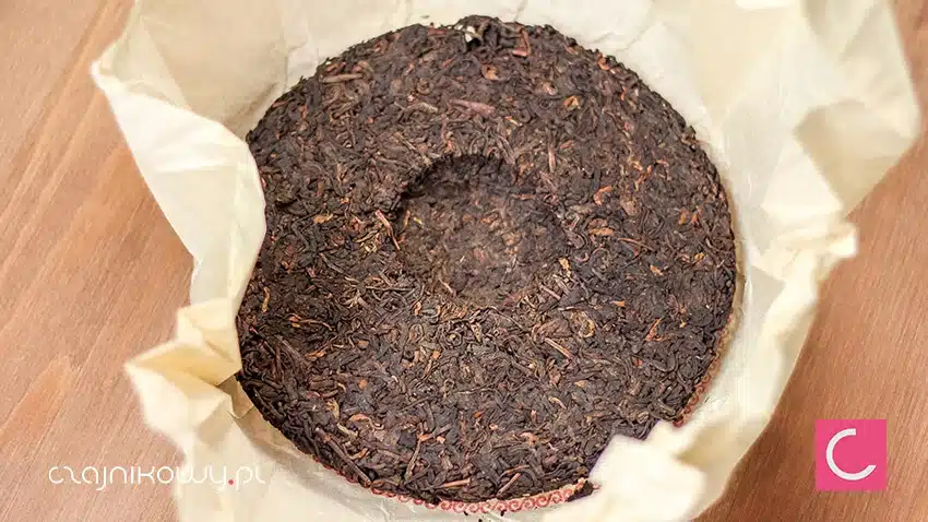 Herbata czerwona pu-erh Yunnan Chi Tse Beeng Cha 357g
