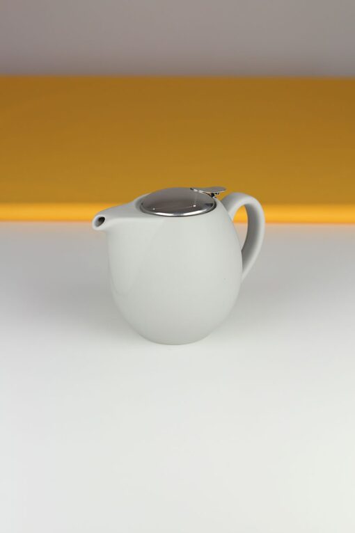 Czajnik do herbaty matowy szary z sitkiem Sara 900ml