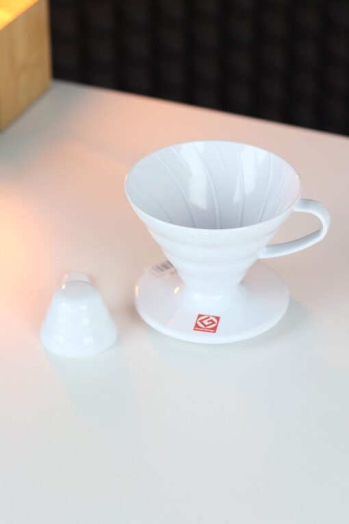Dripper do kawy Hario V60-02 plastikowy biały