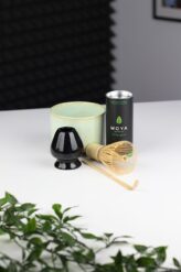Zestaw do herbaty haru: matcha, matchawan, chasen, chashaku, stojak